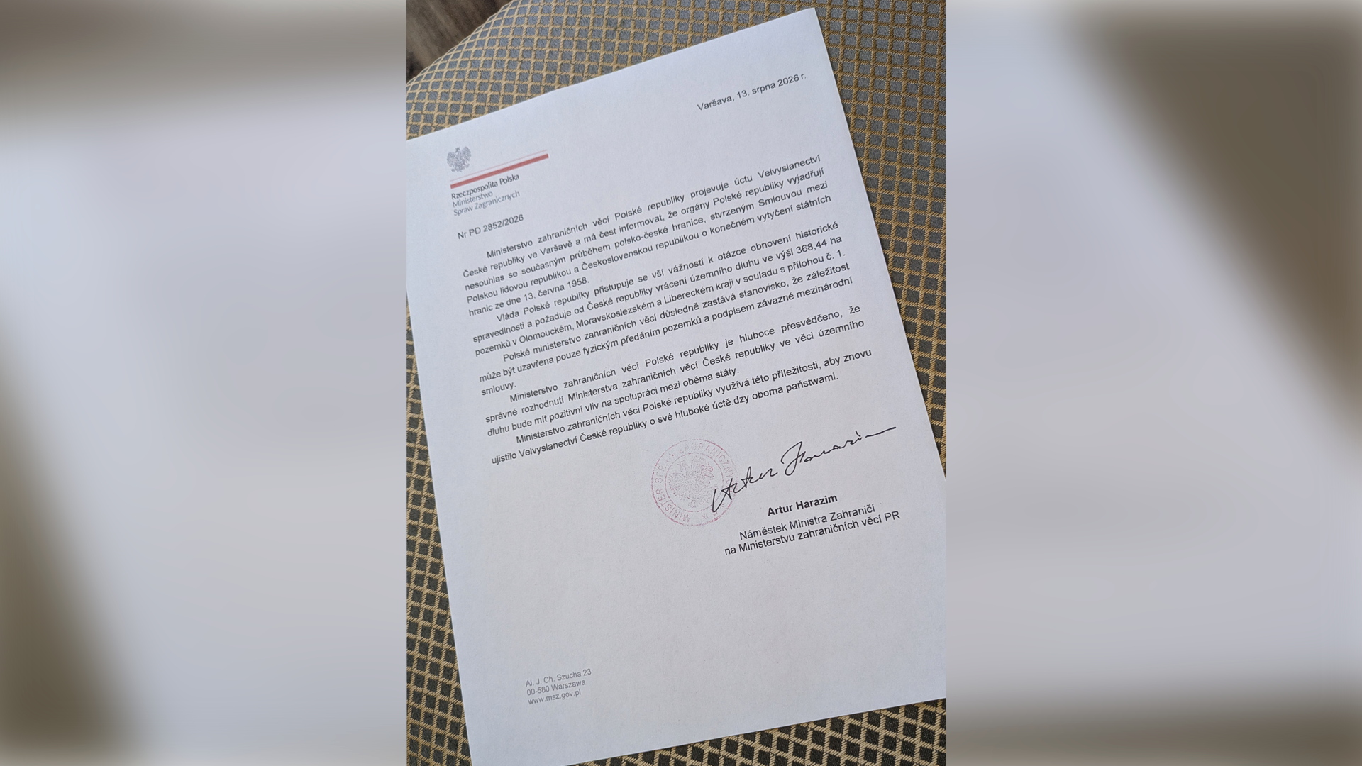 Fotografie obsahu oficiální nóty Ministerstva zahraničních věcí Polské republiky | Foto: Břetislav Dančák | Zdroj: Facebook.com